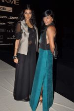 Shweta Salve,Anushka Manchanda at Lakme Fashion Week Day 2 on 4th Aug 2012_1 (40).JPG